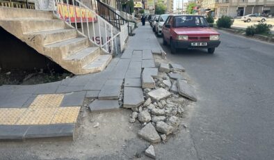Diyarbakır Hatboyu’nda kaldırım sorunu