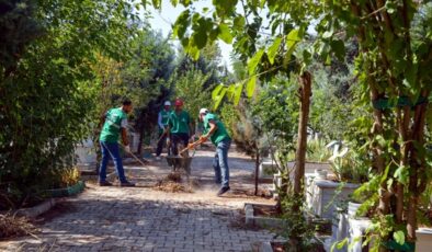 Diyarbakır’da mezarlıklar için temizlik ekibi kuruldu