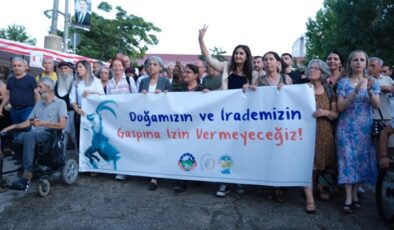 Munzur Festivali’nde yürüyüş düzenlendi