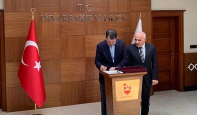 Çevre Şehircilik Bakanı Murat Kurum Diyarbakır’da