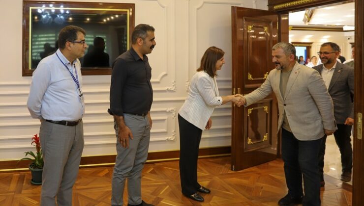 Saadet Partisi’nden Belediye Eş Başkanlarına ziyaret