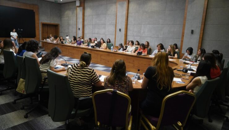 Serra Bucak kadın sivil toplum temsilcileriyle buluştu