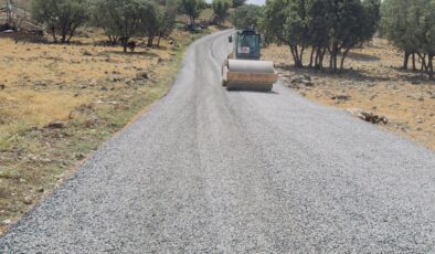 Son 4 ayda kent genelinde 190 kilometre yeni yol yapıldı