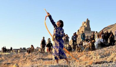 Kommagene Bienali’nde Nemrut gün doğumu okumaları