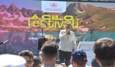 Vali Çelik: “El ele gönül gönüleyiz”