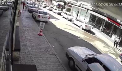 Adana’da deprem anı kameralarda