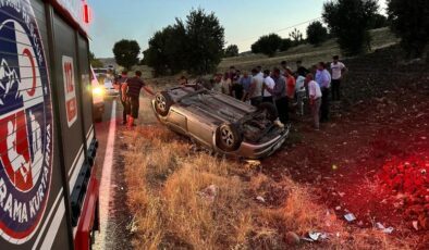 Adıyaman’da kontrolden çıkan otomobil tarlaya uçtu