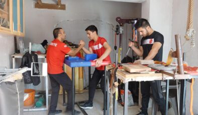 Bina garajından dünya şampiyonluğuna uzanan başarı