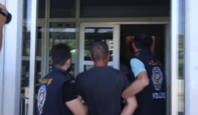Bir kişi, tartıştığı eşini bıçaklayarak öldürdüğü iddiasıyla tutuklandı