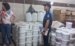 Bozulmuş ve etiketsiz tonlarca ürünler imha edildi