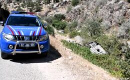 Adıyaman’da devrilen otomobil yaralanmaya neden oldu
