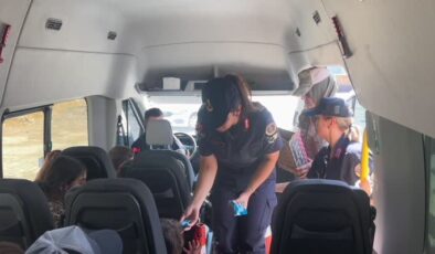 Jandarma, Diyarbakır’da çocuklarla uçurtma uçurdu