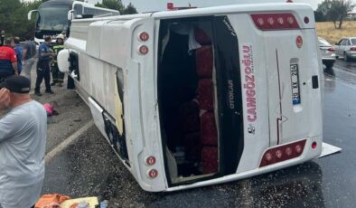 Düğün yolunda midibüs kazası: 1 ölü, 20 yaralı