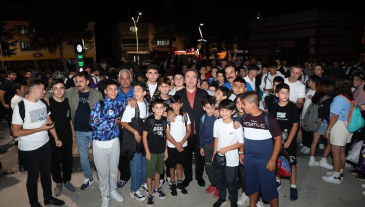 Erzincan’dan Malazgirt’e giden grup uğurlandı