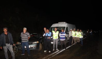 Erzurum-Artvin yolunda sel engeli