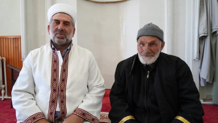 Hasan amca hafızlık yarışmasında ikinci oldu