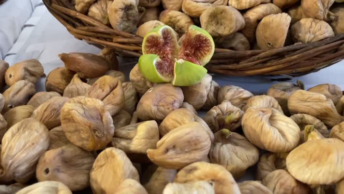 Kuru incirin kilogramı 700 liradan alındı