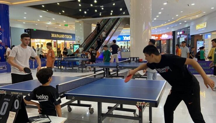 Mardian Mall’da masa tenisi turnuvası