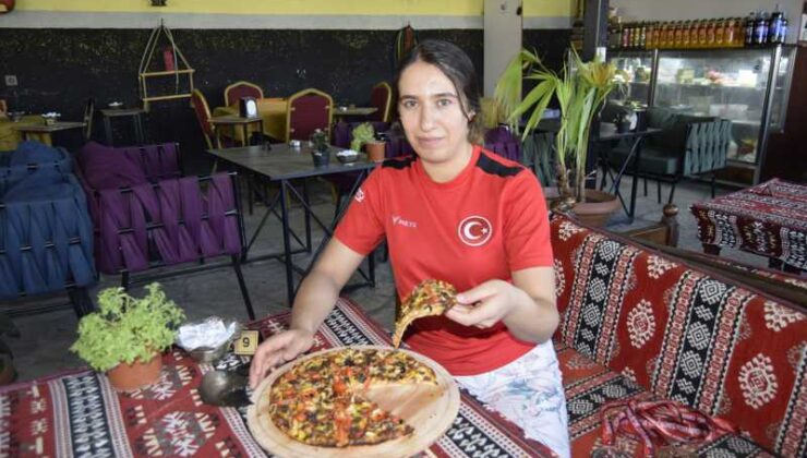 Pizza ve güreş bir arada: Pirano