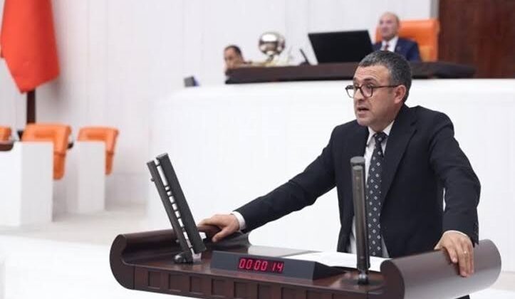 Serhat Eren Milli Eğitim Bakanı’na Dicle Üniversitesi’ni sordu