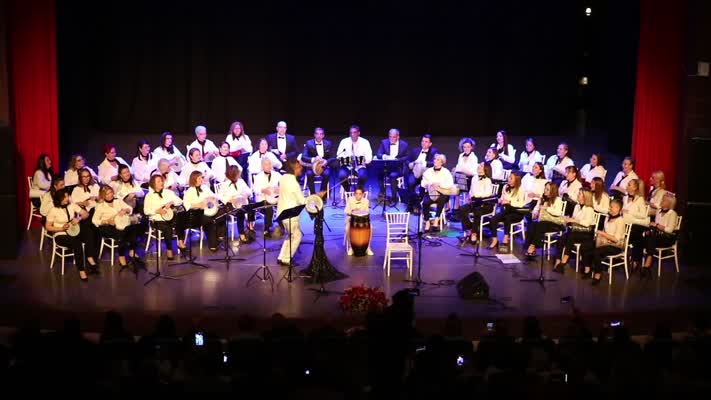 Tekirdağlı kadınlar darbuka ile stres atıyor