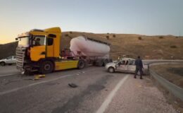 Tır ile çarpışan otomobildeki 5 kişi yaralandı