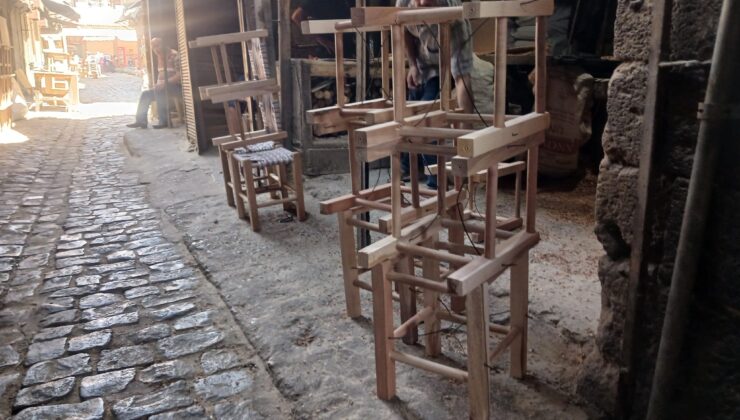 Sur’un o sokağı adeta sanat kokuyor