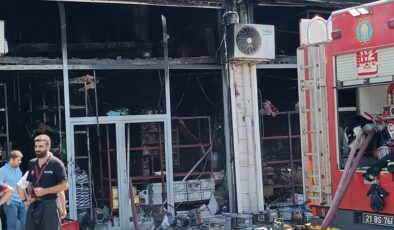 Diyarbakır’daki yangın sonrası tahribat ortaya çıktı
