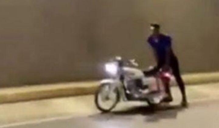 Şanlıurfa’da motosikletiyle akrobatik hareketler yapan sürücüye ceza
