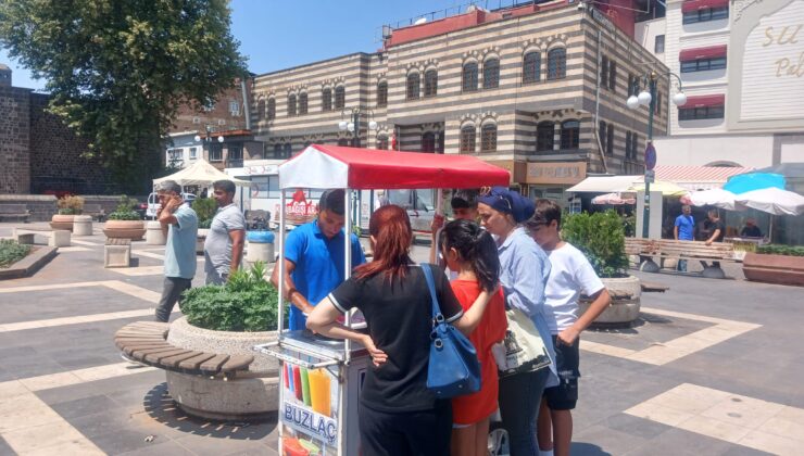 Diyarbakır sıcaklarına buzlaç ile direniyorlar
