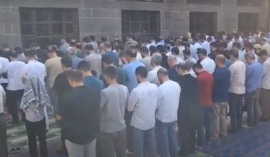 Diyarbakır’da İsmail Haniye için gıyabi cenaze namazı kılındı