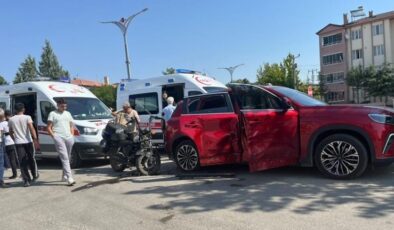 Elazığ’da Togg ile motosiklet çarpıştı: 2 yaralı
