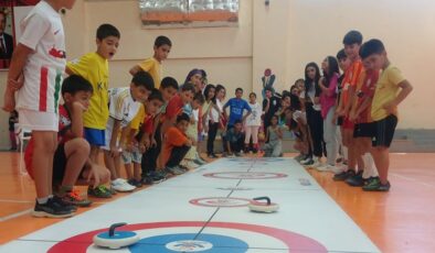 Ergani’de Floor Curling Tanıtım Turnuvası Başladı