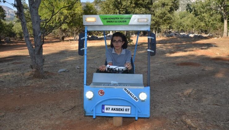 15 yaşındaki genç güneş enerjisi paneliyle çalışan araç yaptı