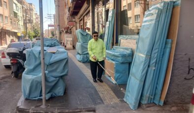 Gürsel Caddesi’nde Kaldırımlar Esnafın İşgali Altında
