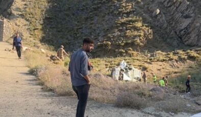 Virajı alamayan otomobil şarampole uçtu: 1 ölü, 3 yaralı
