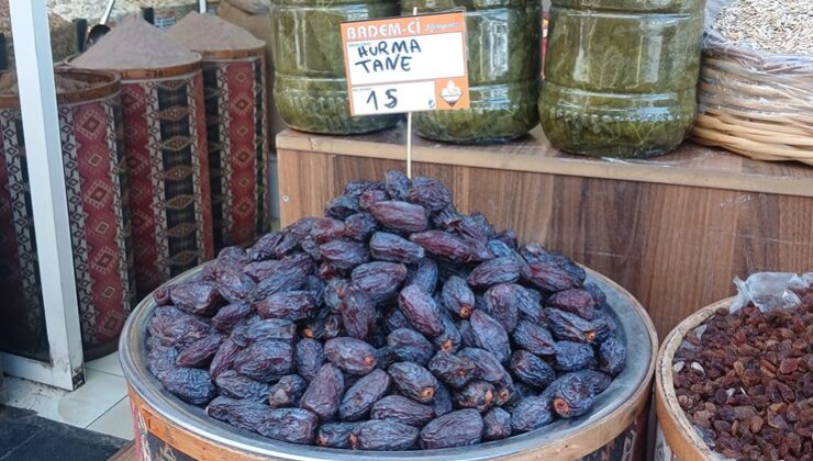 Diyarbakır’da Hurmanın Tanesi 15 TL