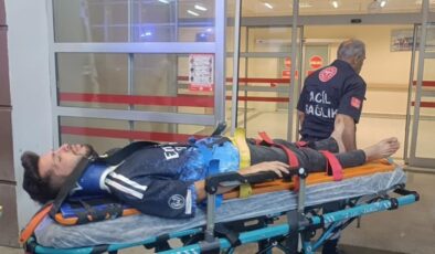 İki motosiklet kafa kafaya çarpıştı