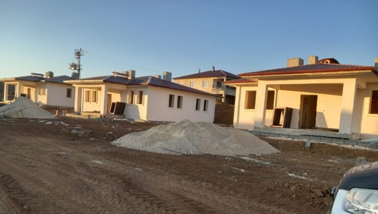Deprem konutları  iki ay içinde teslim edilecek