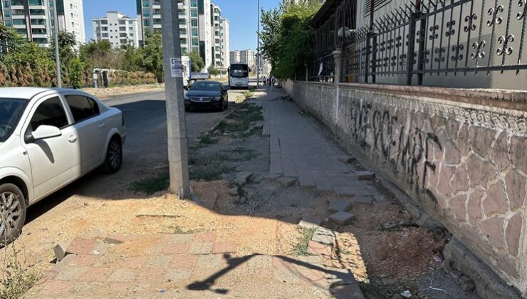 Diyarbakır’da bu sokak acil onarım bekliyor