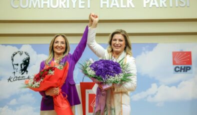 CHP’nin yeni Kadın Kolları Başkanı Asu Kaya görevi devraldı