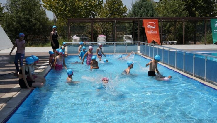 Sur Belediyesi çocukların talebi üzerine harekete geçti: Yüzme kursu açıldı