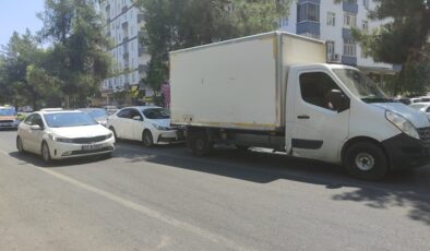 Yolcu alan minibüs kazaya sebep oldu