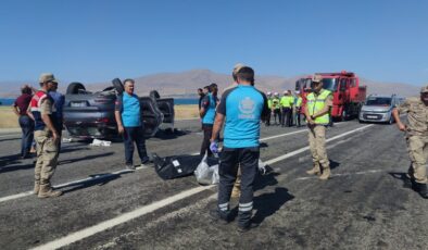 Van-Erciş kara yolunda feci kaza: 2 ölü, 4 yaralı