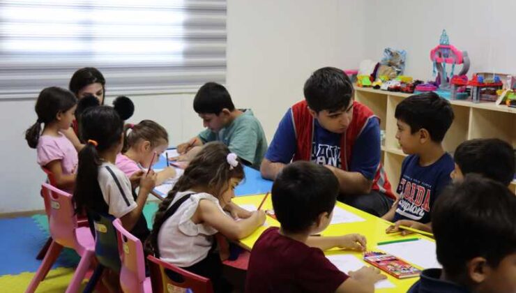 Adıyamanlı öğrenciler, gönüllülerin desteğiyle sınavlara hazırlanıyor