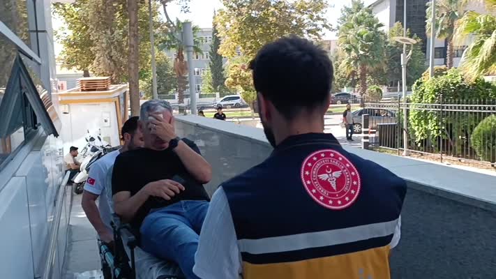Adliye bahçesindeki kavgada 2 kişi yaralandı