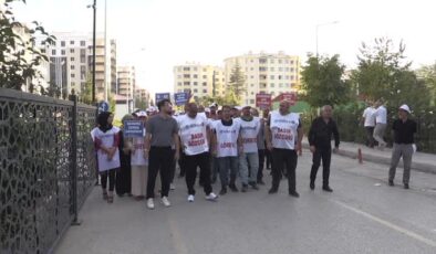 Belediyelerde görevine son verilen 21 işçinin işe iadelerine karar verildi
