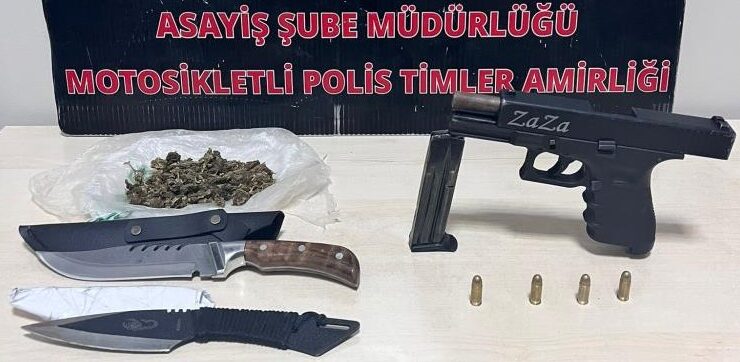 Bingöl’de ruhsatsız tabanca ve kesici aletler ele geçirildi