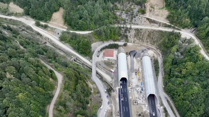 Bolu Dağı Tüneli İstanbul yönü 38 gün sonra ulaşıma açıldı