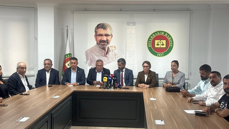 CHP heyeti Narin Güran için Baro’dan bilgi aldı